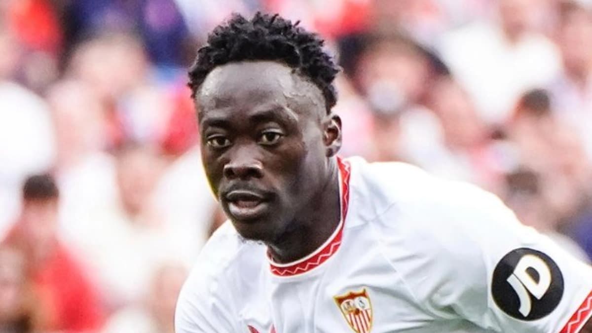 Akor Adams pone rumbo al Venezia y deja al Sevilla obligado a buscar un nuevo delantero