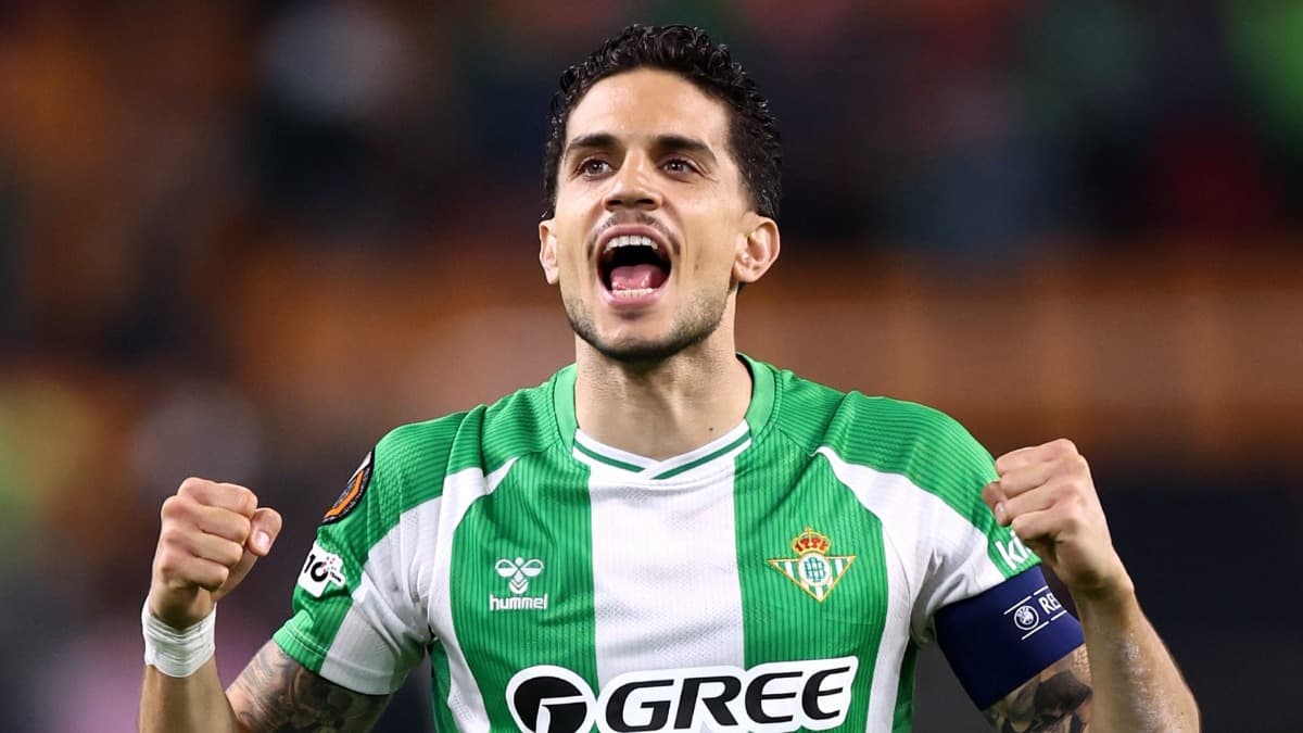 Bartra se pronuncia sobre Ceballos y lanza un mensaje de confianza al Betis