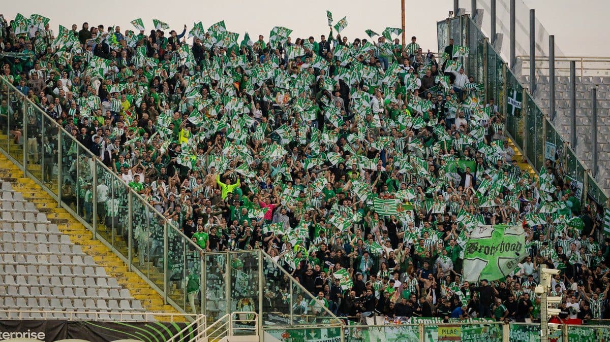 La UEFA sanciona al Betis y a la Fiorentina por los incidentes que tuvieron lugar el pasado 8 de mayo