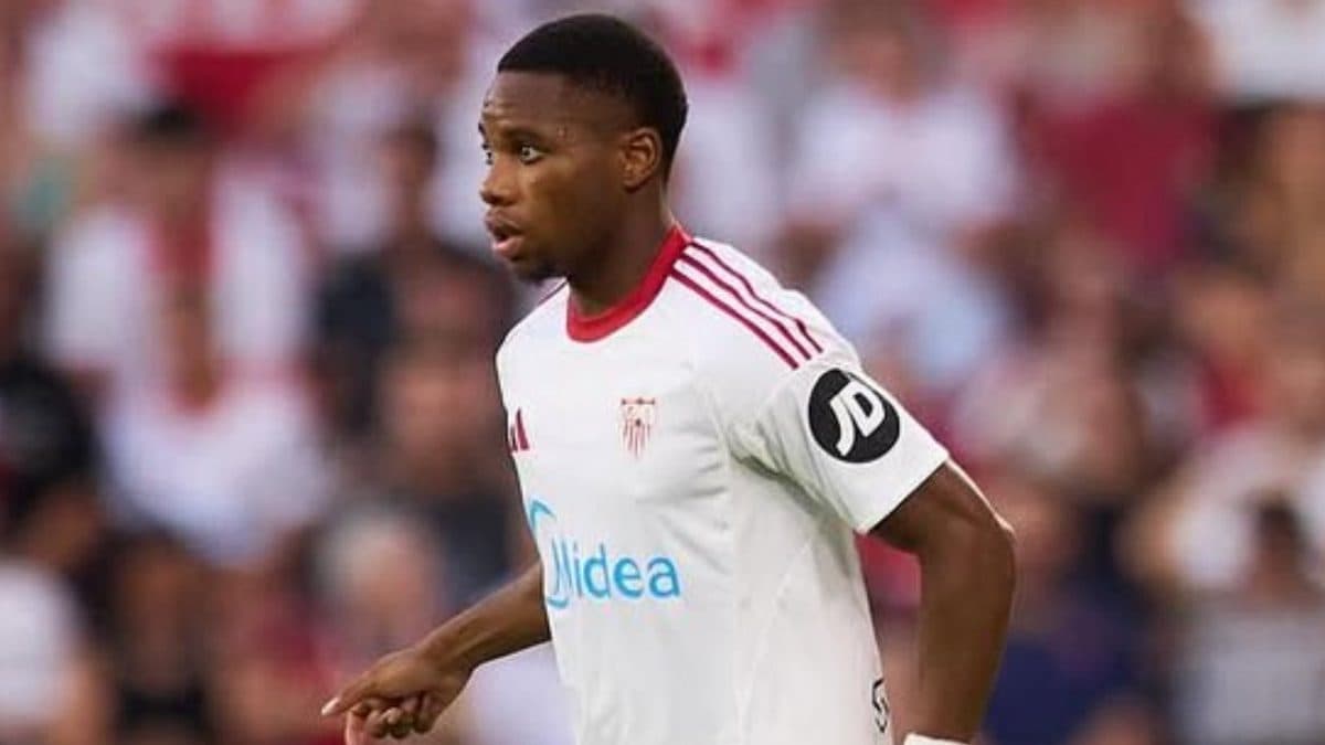 Idumbo se une a la lista de lesionados durante la pretemporada del Sevilla