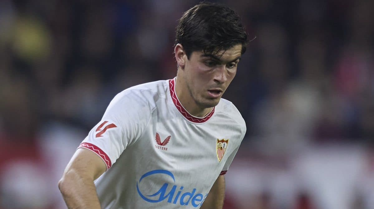 Juanlu Sánchez sigue esperando para ver qué pasa con su futuro y el Wolverhampton desiste