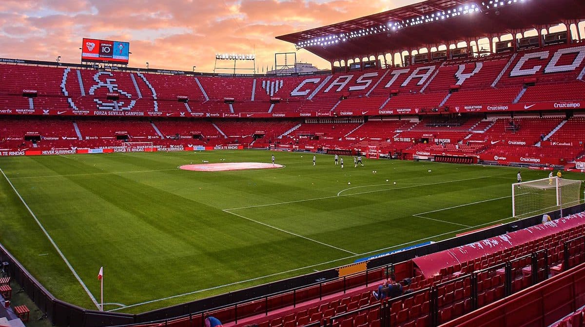 El Sevilla activa la preventa para que sus socios rojos adquieran entradas para los partidos ‘top'