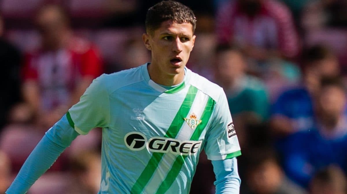 El Betis rechaza ofertas por Sergi Altimira y lo pone dentro de los jugadores ‘intocables'