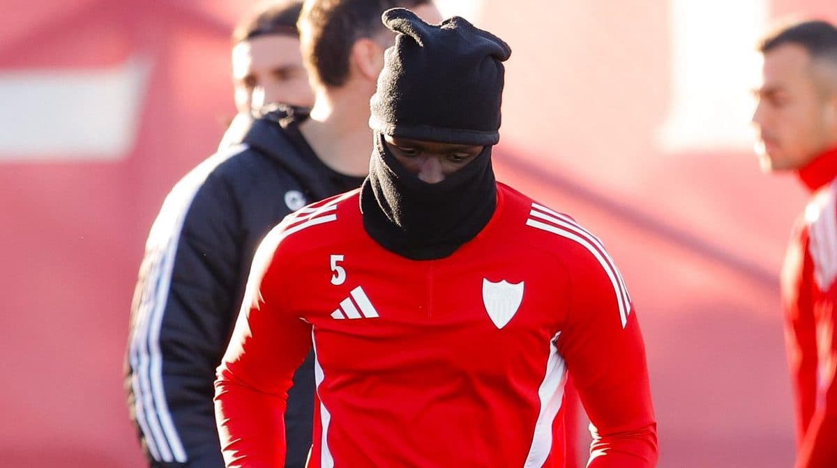 El Sevilla avanza en su preparación para recibir al Levante