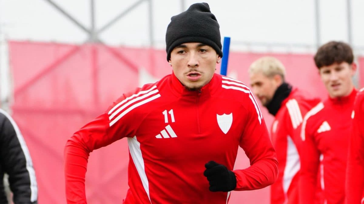 El Sevilla prepara el choque ante el Celta con una nueva ausencia en el entrenamiento