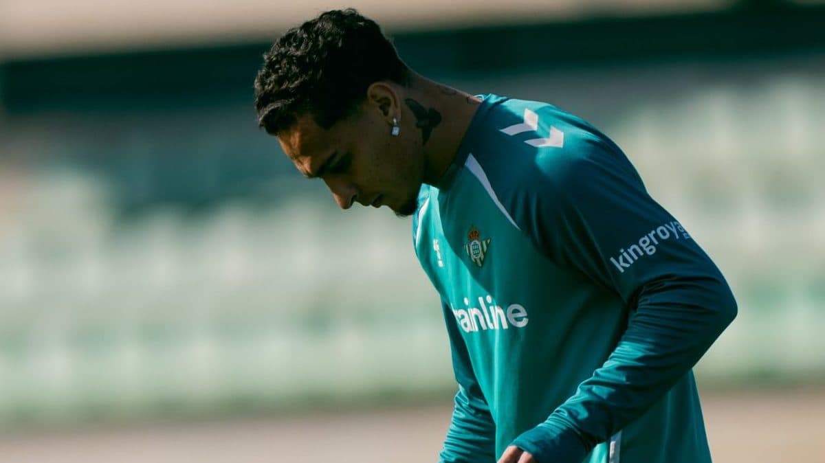 El Betis cuida a Antony: plan específico para frenar sus molestias