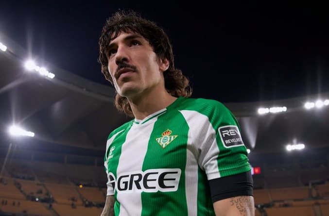 Héctor Bellerín sobre la homofobia en el fútbol: «Soy abanderado de una causa que no es mía»