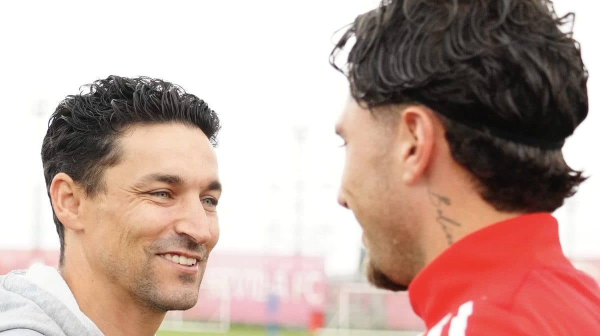 Jesús Navas se suma a la nueva final del Sevilla