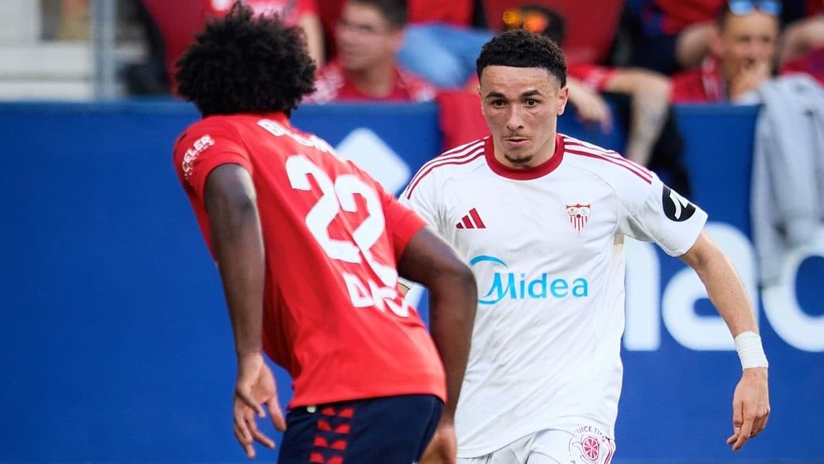 El Sevilla contra las cuerdas: las cuentas del descenso aprietan tras caer en El Sadar