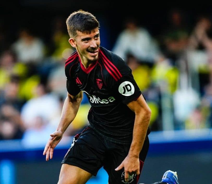 Kike Salas iguala los números de Sergio Ramos con el Sevilla FC