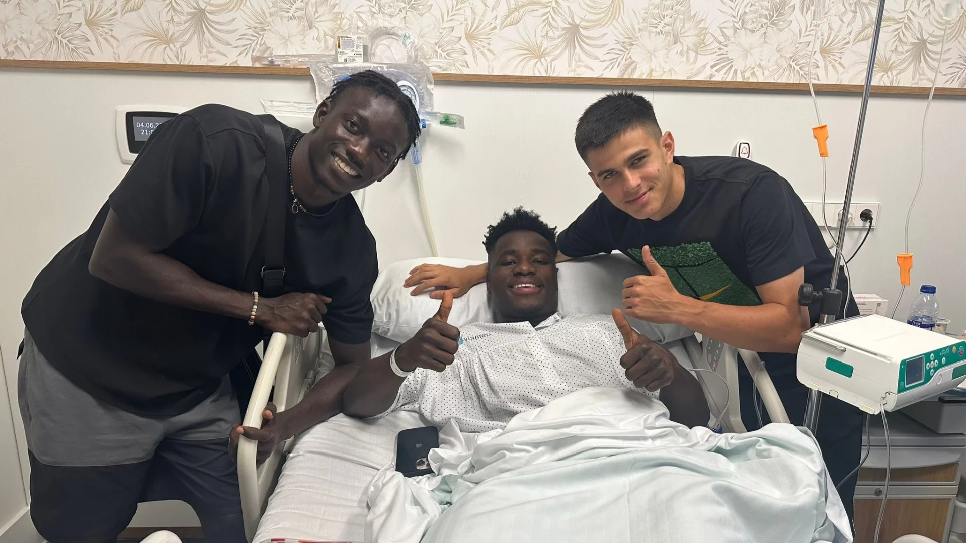 Mawuli Mensah pasa por quirófano y estará fuera hasta 2025
