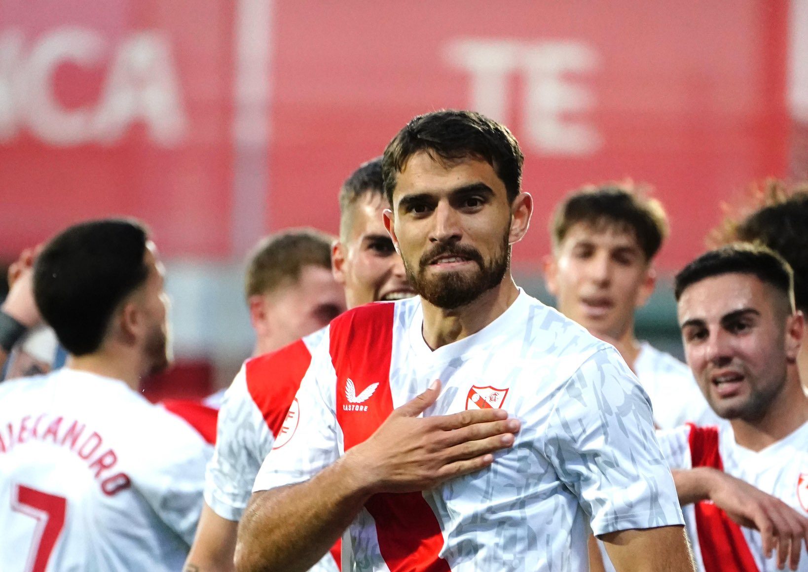 Sevilla Atlético 3 – 0 Alcoyano: Una victoria cómoda que ilusiona al sevillismo