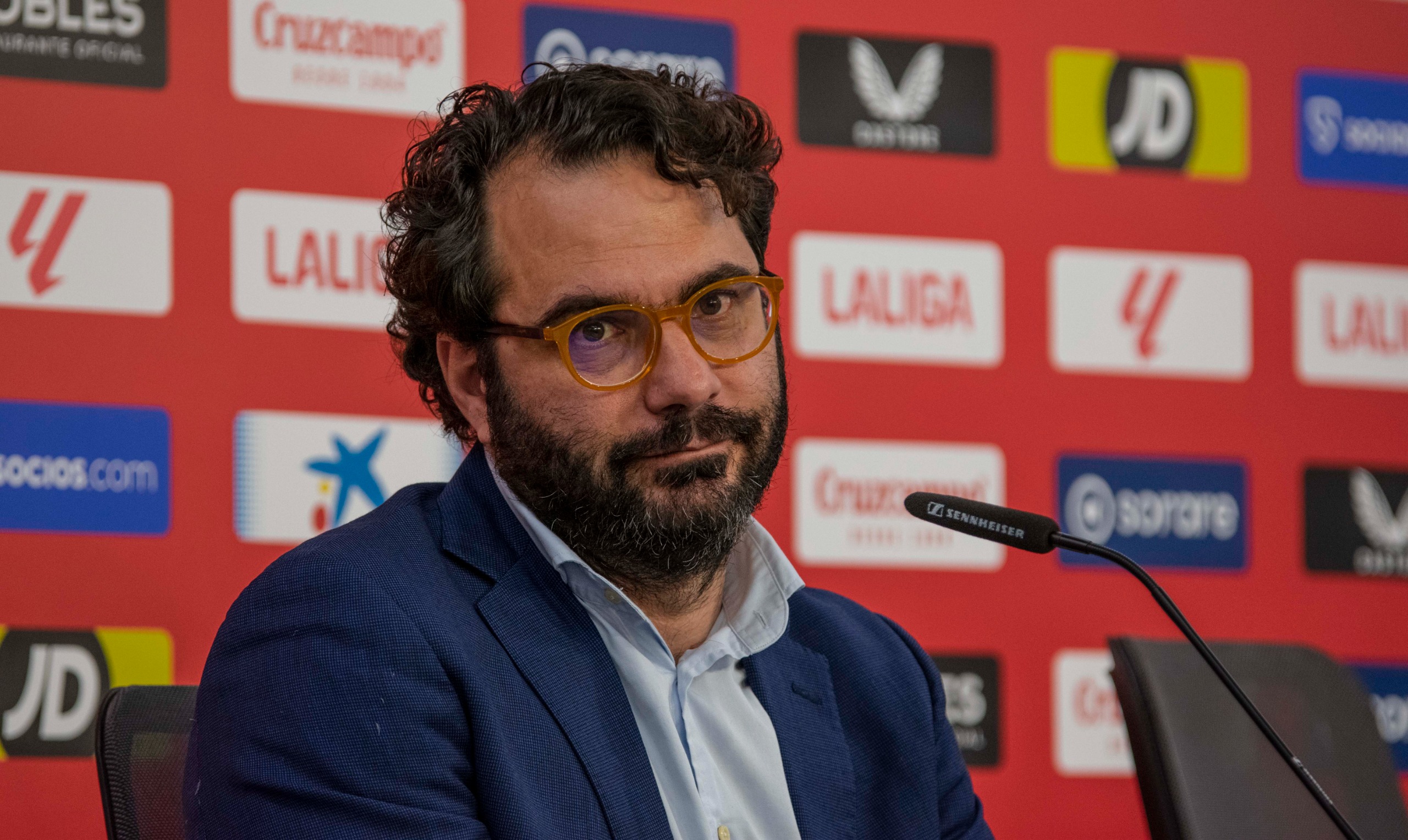 El balance de Víctor Orta en el Sevilla FC: cinco entrenadores, dieciocho fichajes, cuatro delanteros... y 0 goles ligueros