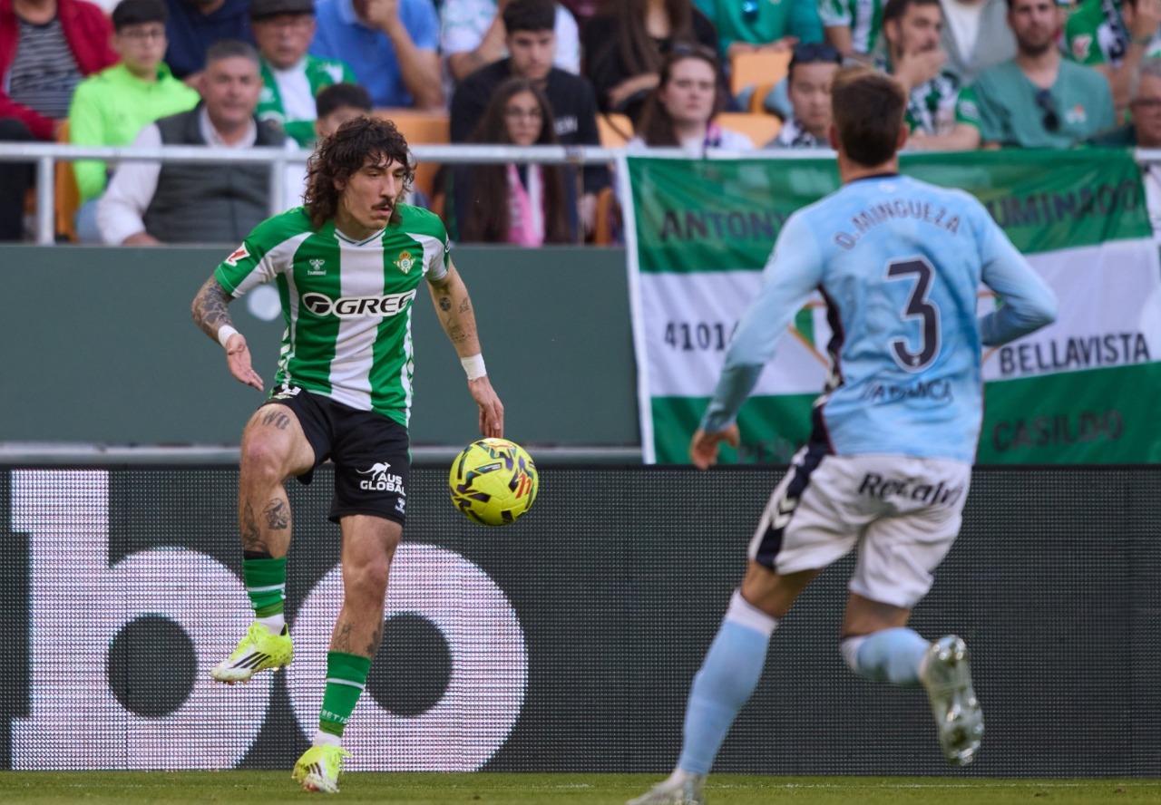 El Real Betis rescata un punto, mantiene la quinta plaza... pero no disipa las dudas