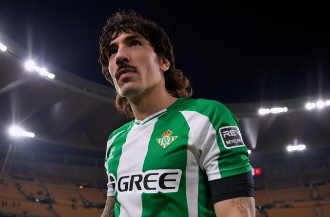Héctor Bellerín sobre la homofobia en el fútbol: «Soy abanderado de una causa que no es mía»