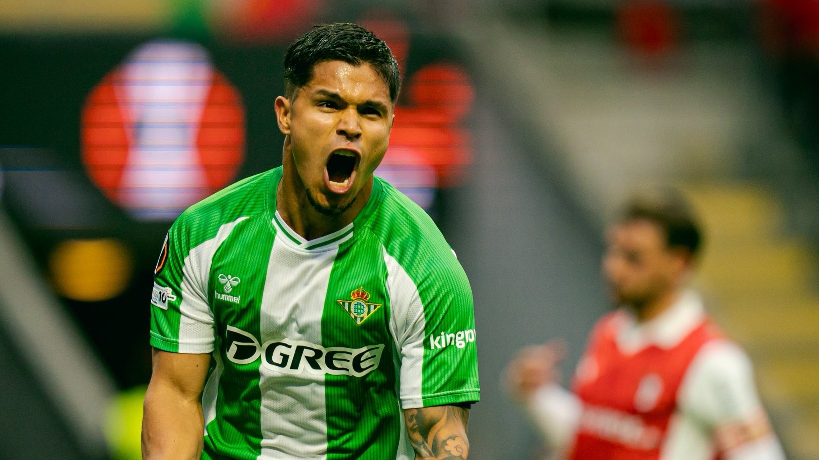 Un Betis sin brillo se embolsa un empate y se espera a La Cartuja